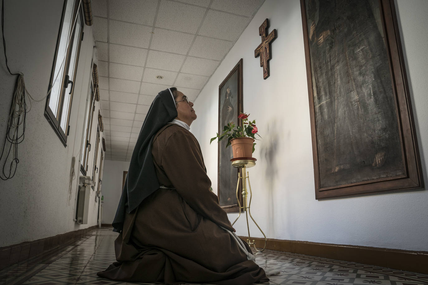 Fotos: Las monjas de clausura de Basurto se aplican con la repostería para sobrevivir