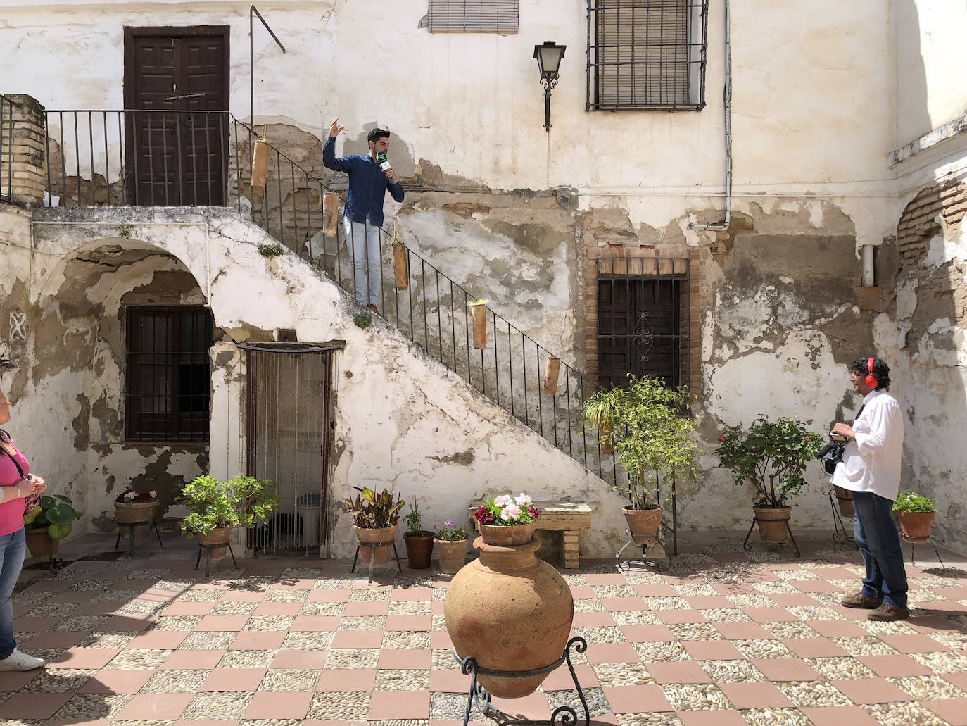 Patios de la Axerquía (Córdoba). «Las nuevas soluciones obtenidas gracias a los fondos destinados mitigarán los efectos de la despoblación y el auge de la industria turística gracias a este tipo de viviendas urbanas históricas». Citas del Fondo Mundial de Monumentos (WMF) 