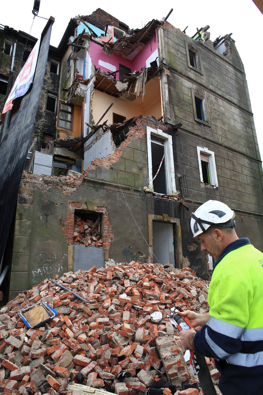 Fotos: Así esta siendo el derribo de las últimas infraviviendas de La Landa, en Zorroza