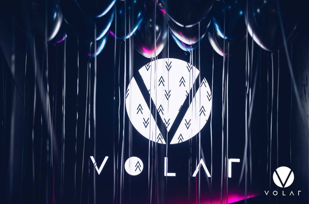 87.- Volar (Hong Kong, Hong Kong)