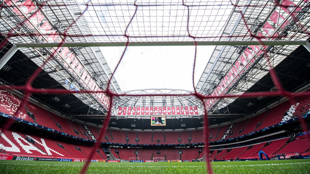 Johan Cruyff Arena (Amsterdam). Originalmente conocido como Amsterdam Arena, fue rebautizado en 2018 con el nombre del mítico futbolista holandés. Acogerá tres partidos del grupo C y un encuentro de octavos de final.