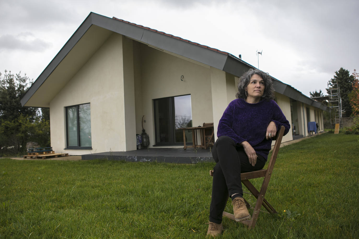 La casa de Adelina tiene una eficiencia energética muy superior a una vivienda convencional