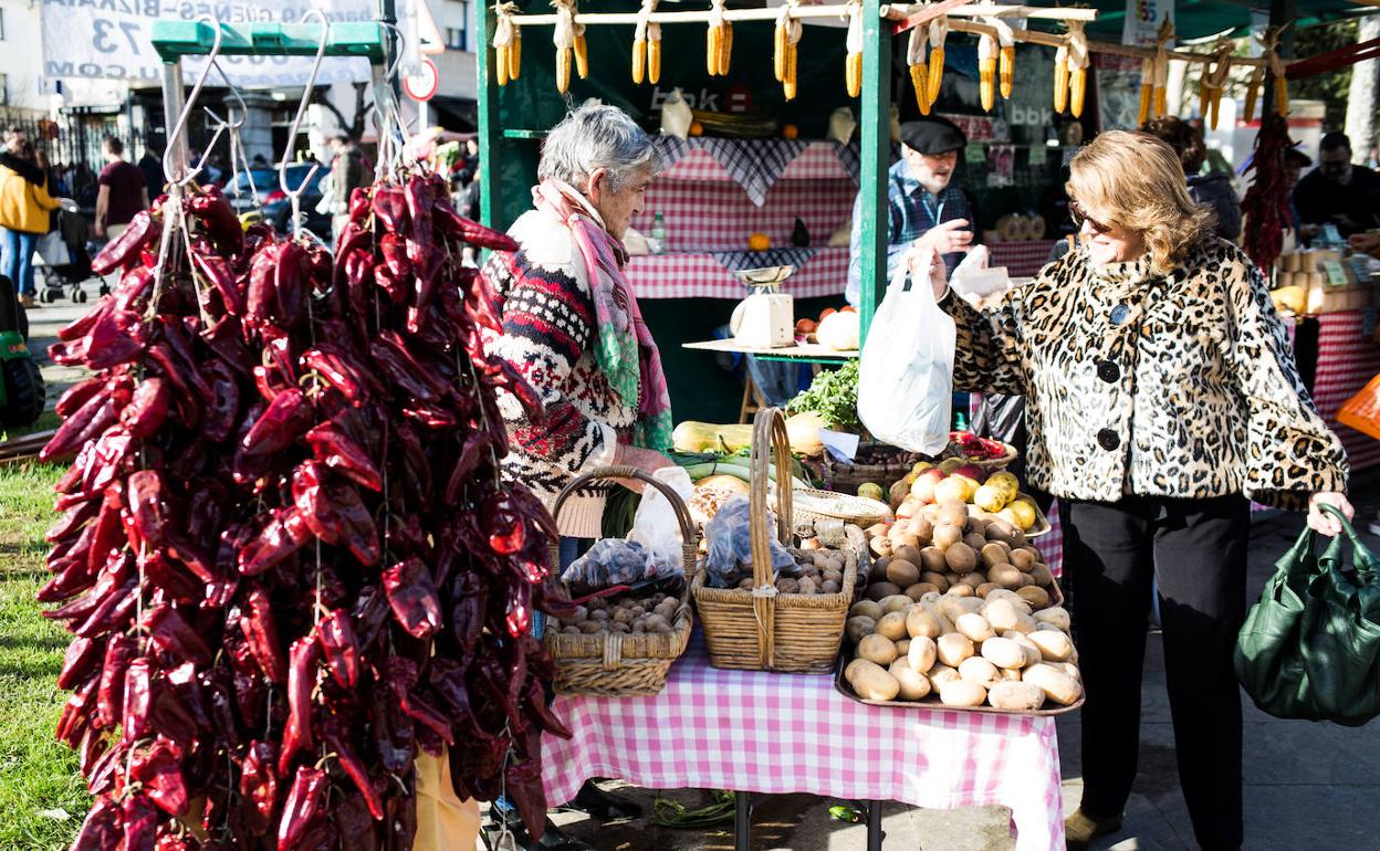 Gordexola disfruta de su feria ganadera, agrícola y de artesanía
