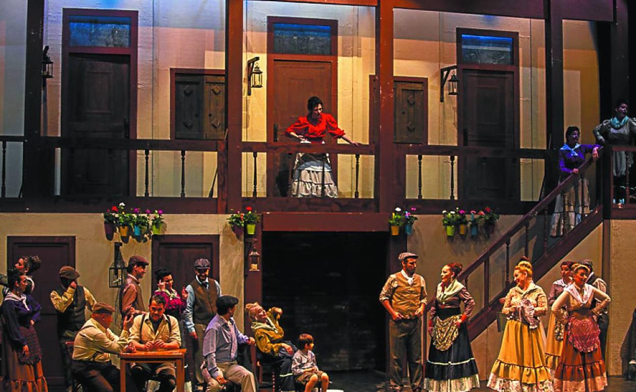 La puesta en escena de 'La Revoltosa' por parte de la Compañía Teatral Clásicos de la Lírica es magnífica. 