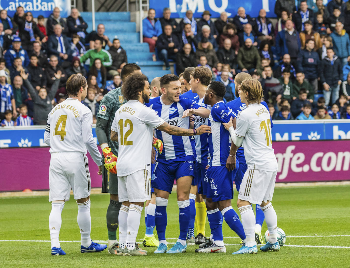 Fotos: Las mejores imágenes del Alavés-Real Madrid