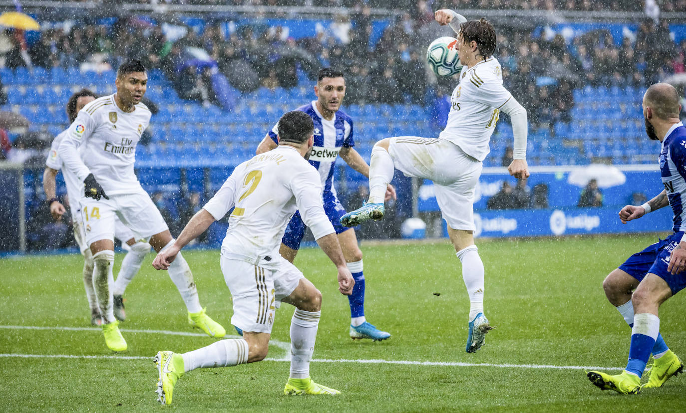 Fotos: Las mejores imágenes del Alavés-Real Madrid