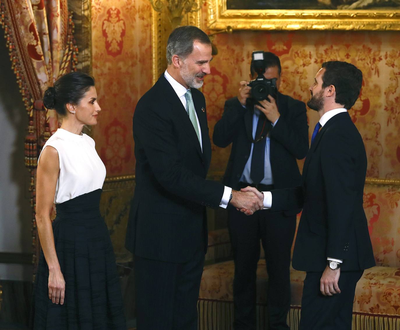 Fotos: La falda eco de H&amp;M de Letizia para la Cumbre del Clima