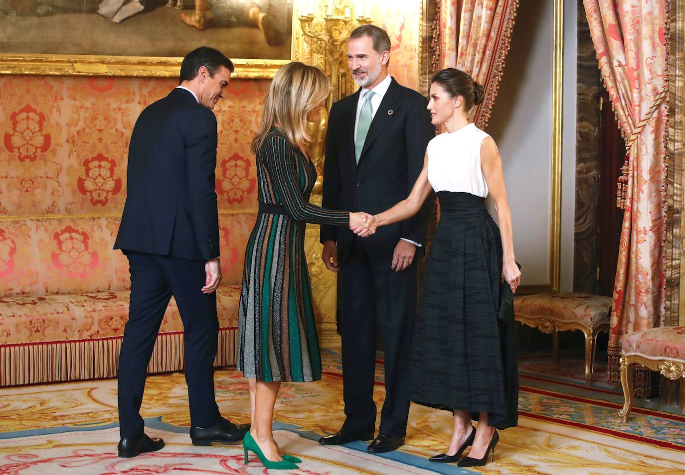 Fotos: La falda eco de H&amp;M de Letizia para la Cumbre del Clima