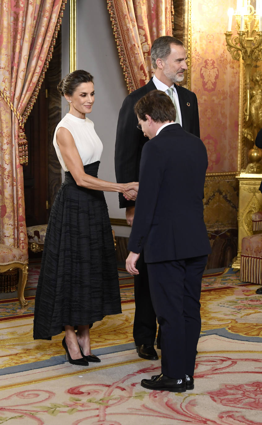 Fotos: La falda eco de H&amp;M de Letizia para la Cumbre del Clima