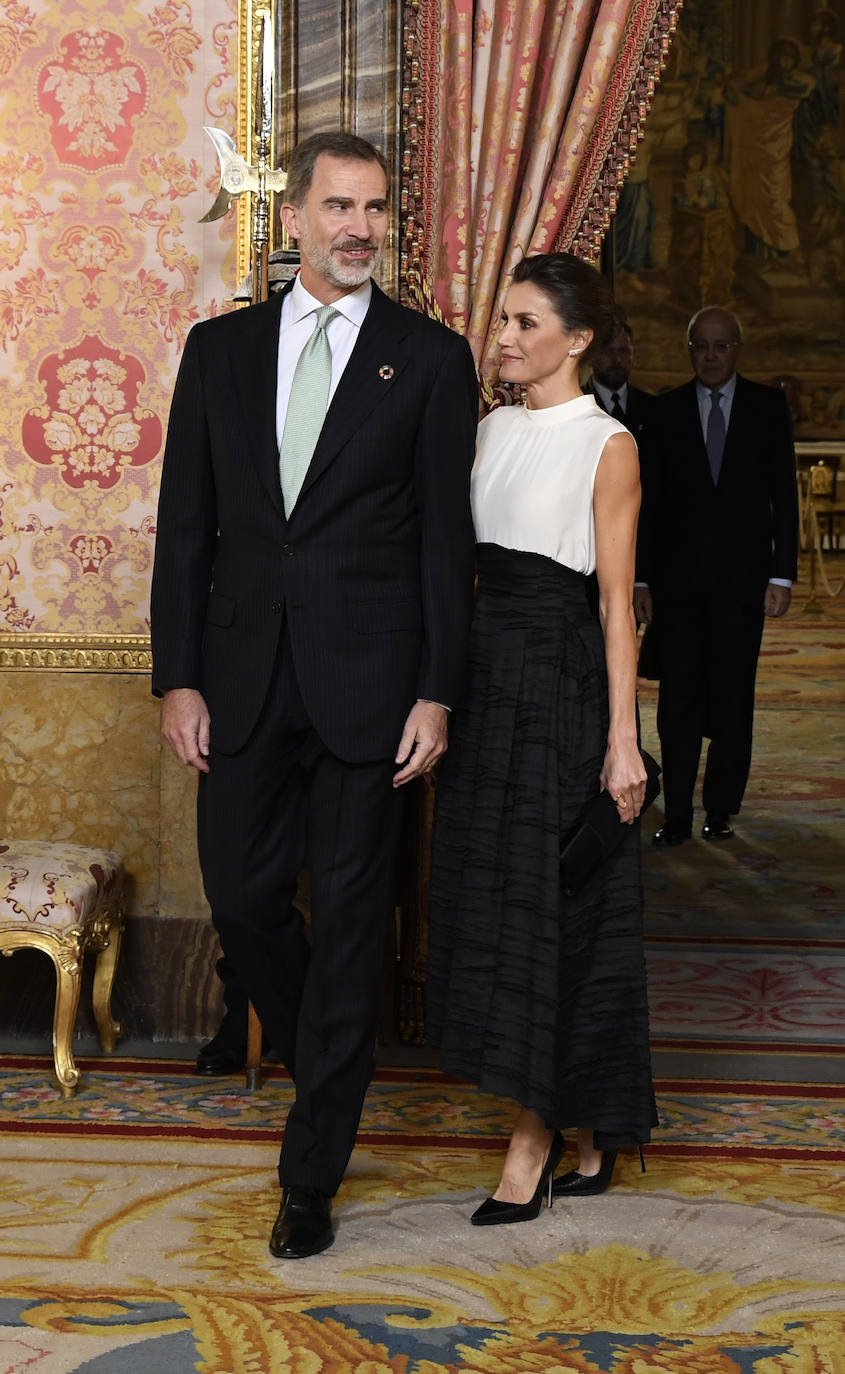 Fotos: La falda eco de H&amp;M de Letizia para la Cumbre del Clima