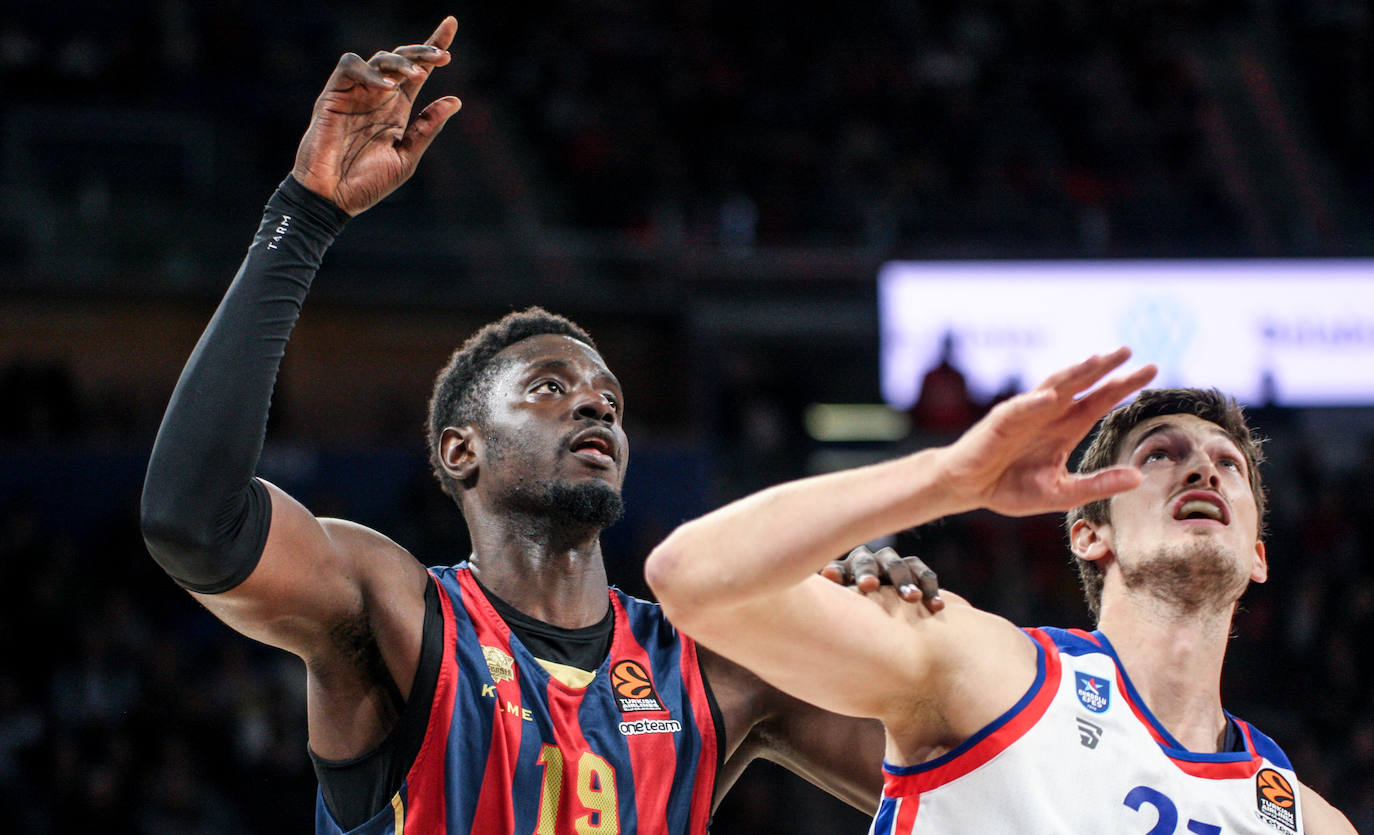 Fotos: Las mejores imágenes del Baskonia - Efes de la Euroliga 2019