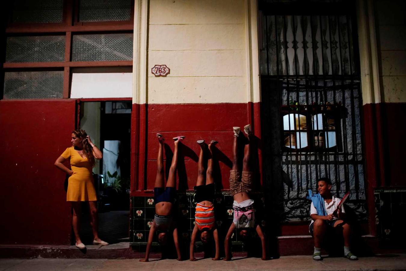 Niños jugando en La Habana