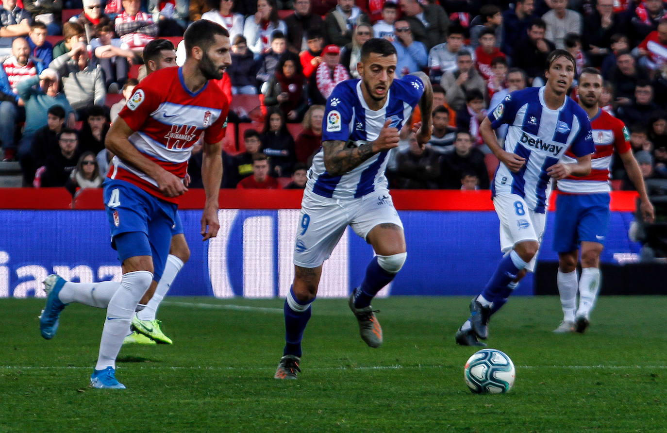 Fotos: Las mejores imágenes del Granada - Alavés