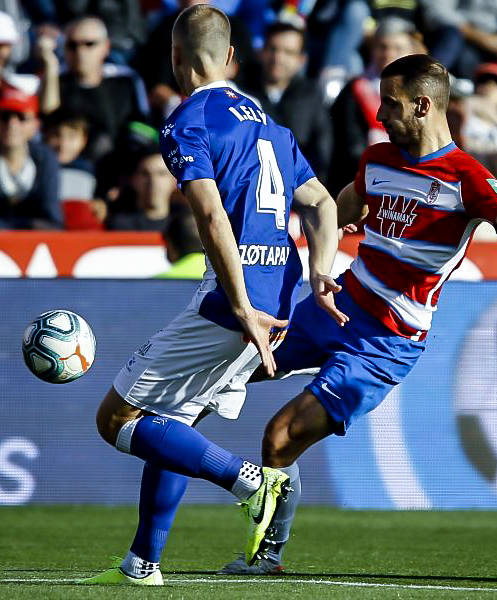 Fotos: Las mejores imágenes del Granada - Alavés