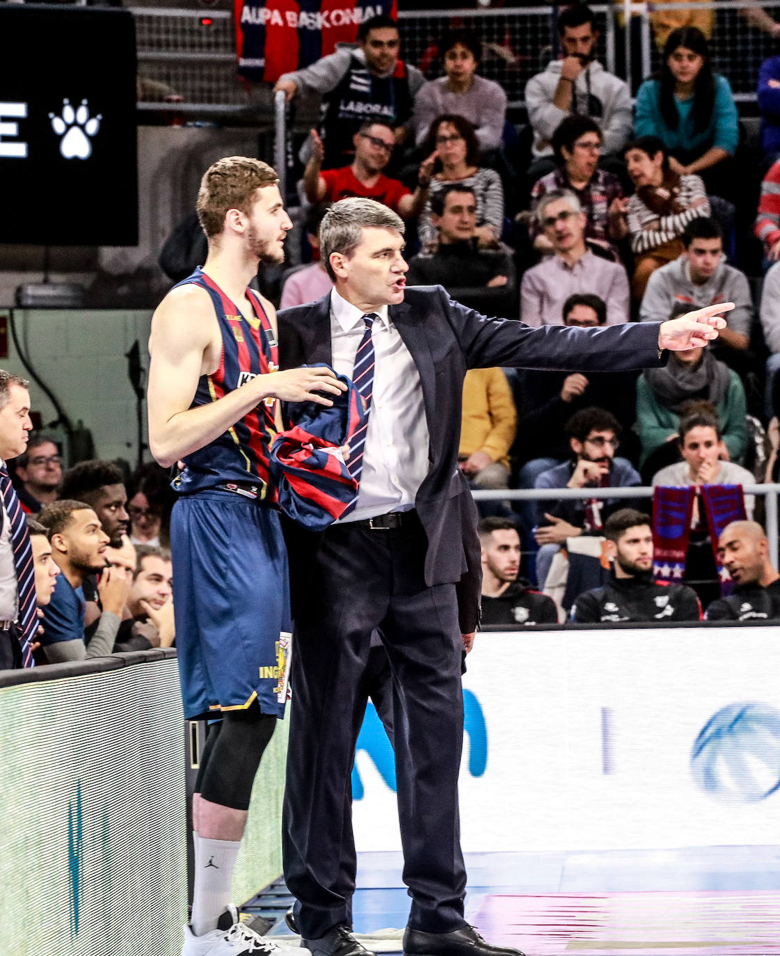 Fotos: LAs mejores imágenes del Baskonia - Joventut de la Liga Endesa 2019