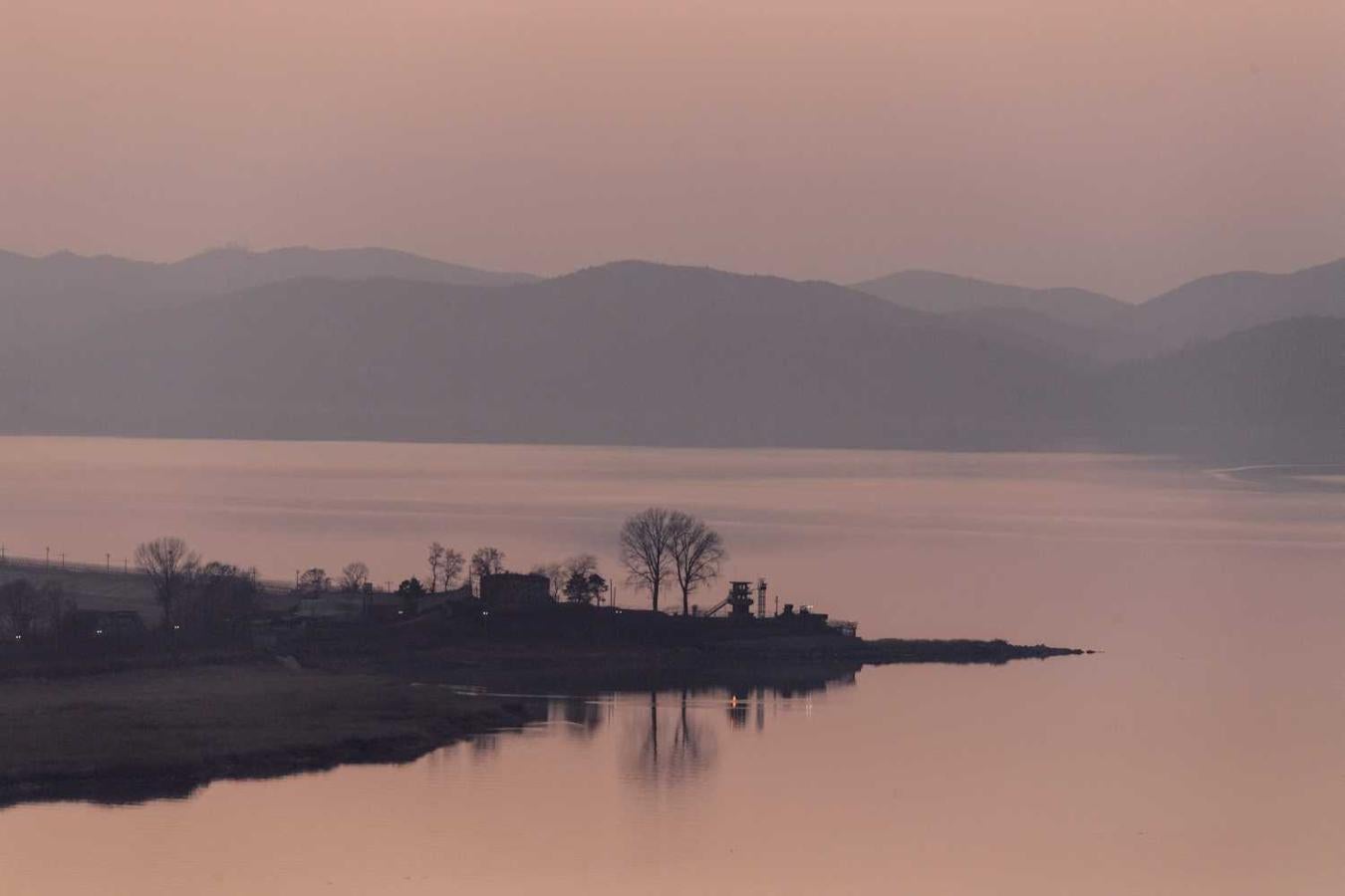 Puesto de la guardia militar de Corea del Sur frente a Corea del Norte