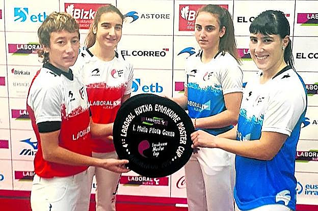 Patri Espinar, Arrillaga, Larrarte y Etxaniz. 