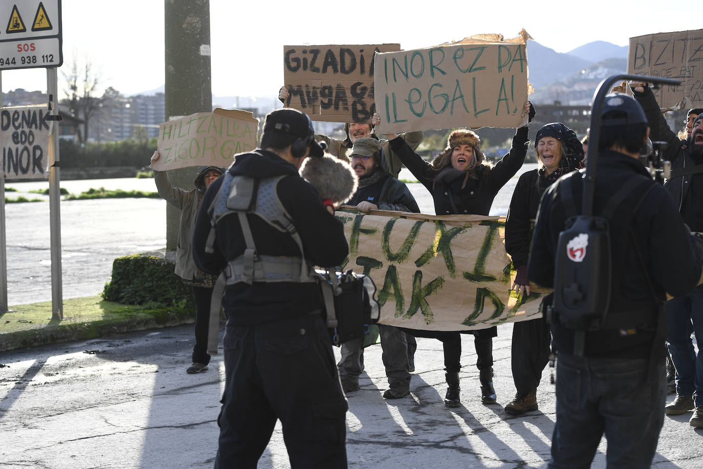 Rodaje de la webserie norteamericana «utopia plantilla» en los exteriores del entorno edificio de molinos (muelle astillero). 