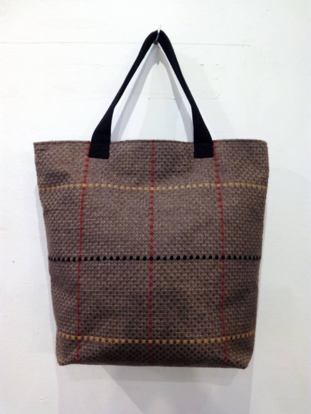 Fotos: Las artesanas que se reúnen en su estudio de San Francisco para crear moda hecha a mano