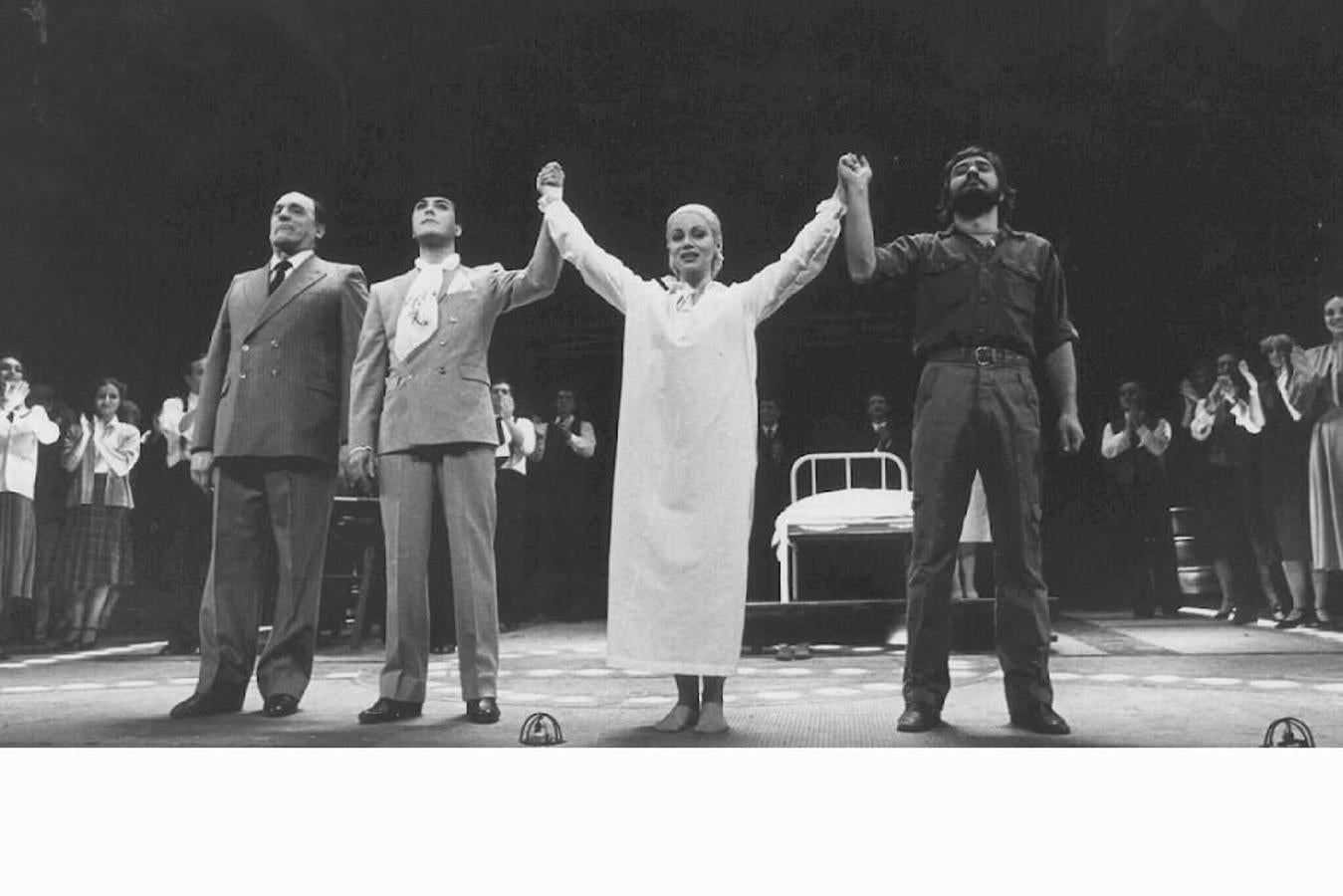 En 1980 Patxi Andion interpreó la ópera Evita junto a Paloma San Basilio y Julio Catania