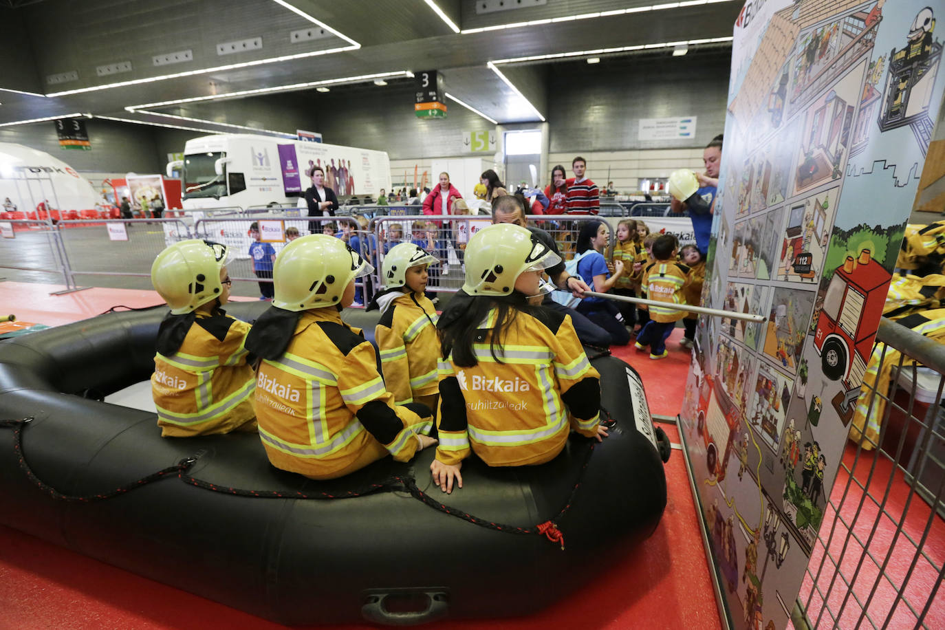 Fotos: El PIN levanta el telón en el BEC