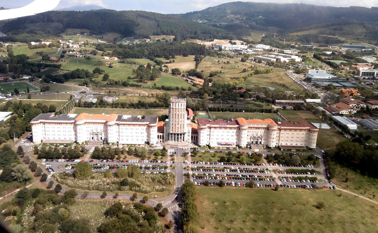 Vista aérea del seminario de Derio.