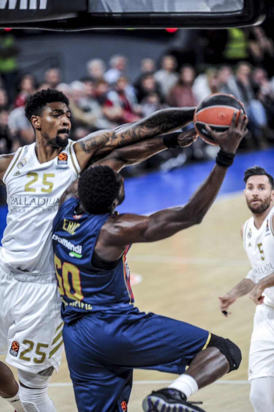 Fotos: Las fotos del Baskonia - Real Madrid