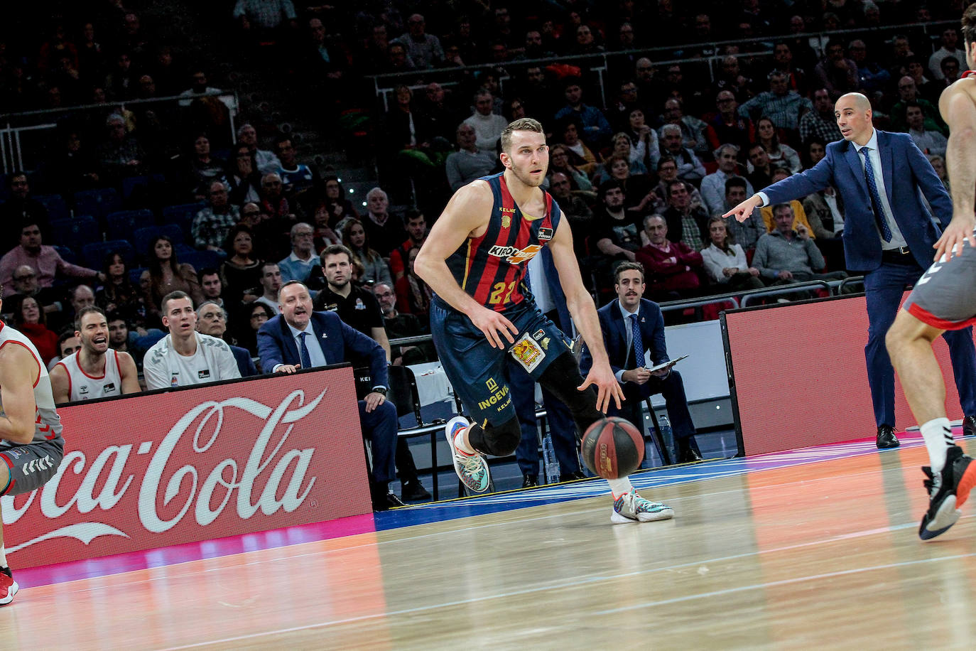Fotos: Las mejores imágenes del Baskonia - Burgos