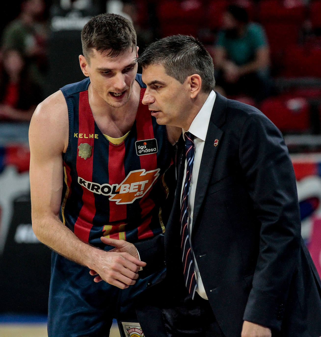 Fotos: Las mejores imágenes del Baskonia - Burgos