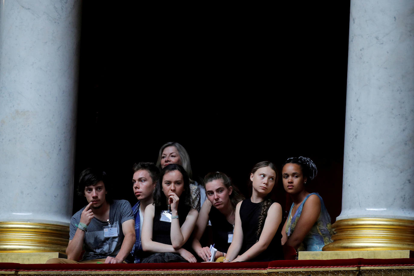 Francia | La activista ambiental sueca Greta Thunberg con activistas francesas del movimiento Juventud por el Clima en la sesión de preguntas en la Asamblea Nacional en París, Francia, el 23 de julio. 2019. 