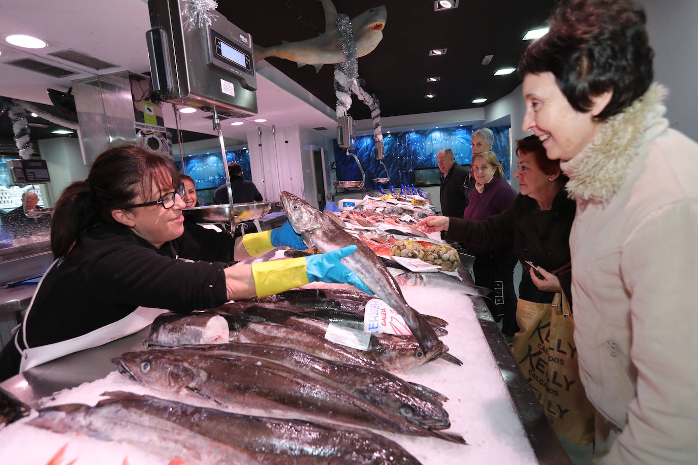 El pescado es una de las comidas más tradicionales para celebrar la Nochevieja y Año Nuevo.