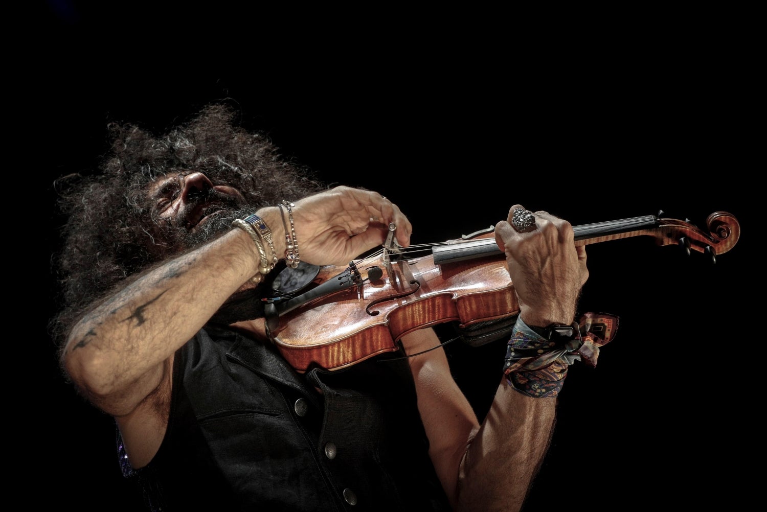 Ara Malikian en un concierto en Pamplona de su gira "Royal Garage World Tour"