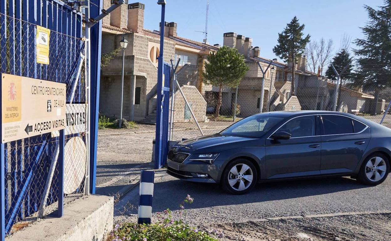 Llegada de Iñaki Urdangarin al del Centro Penitenciario de Brieva tras disfrutar de su primer permiso penitenciario.