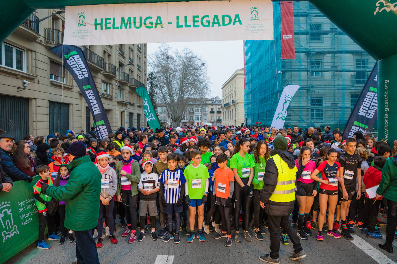 Fotos: Las fotos de la San Silvestre Txiki de Vitoria