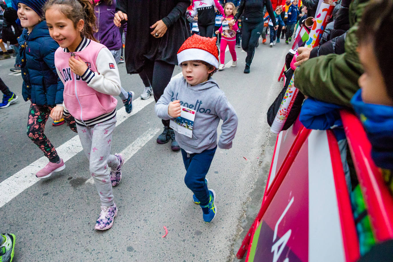 Fotos: Las fotos de la San Silvestre Txiki de Vitoria