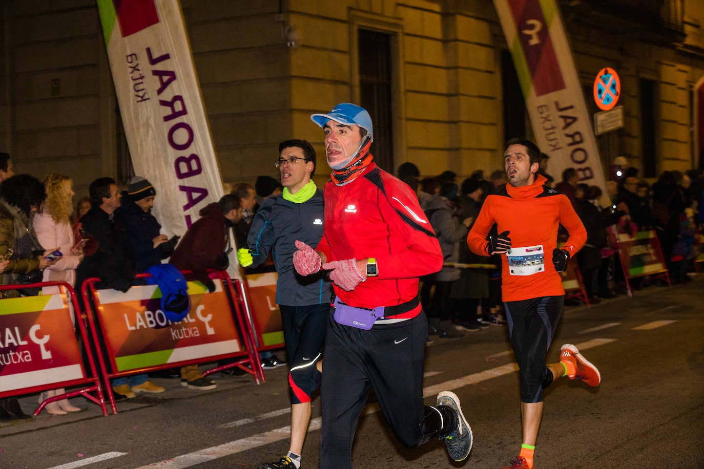 Fotos: Las fotos de la San Silvestre de Vitoria