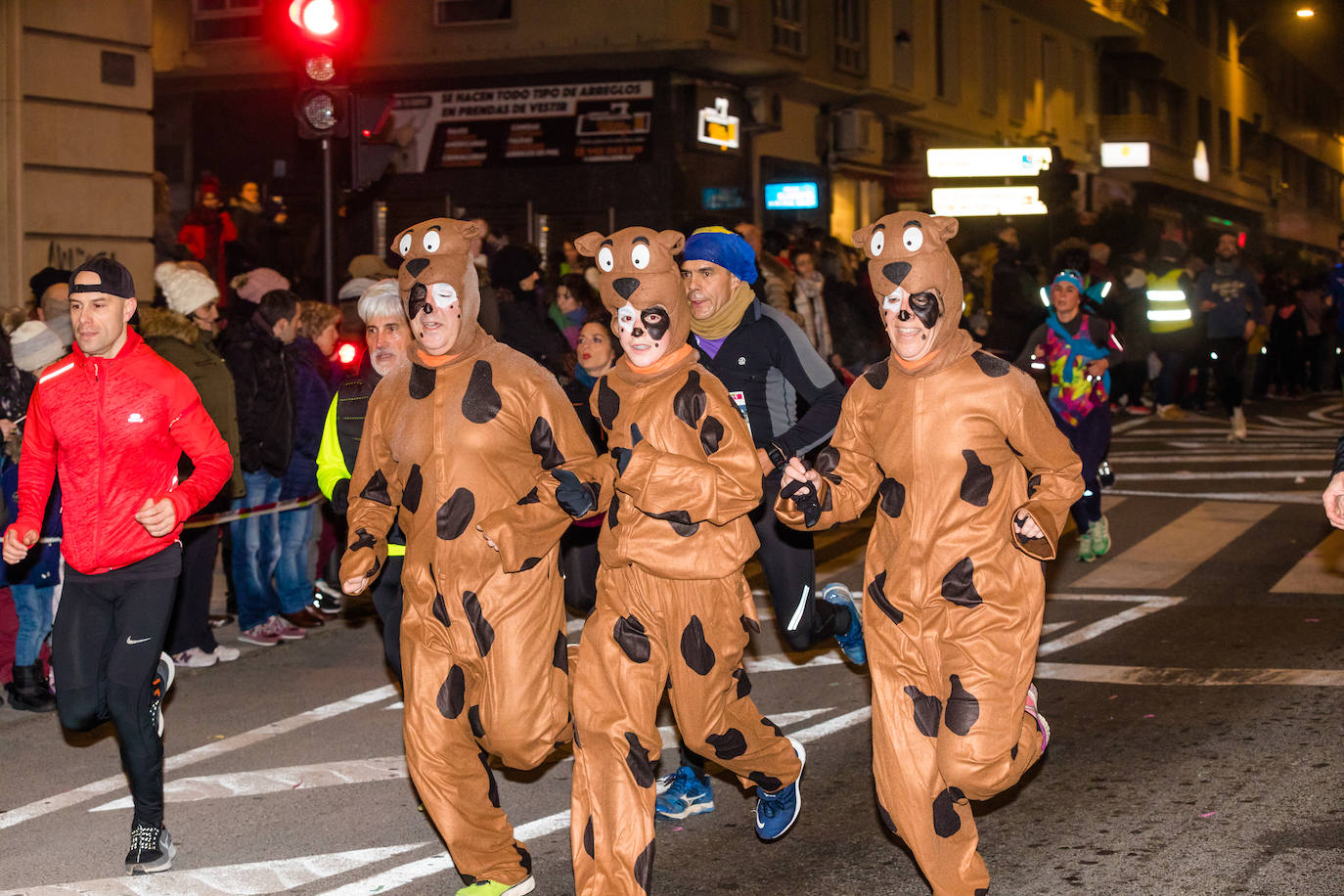 Fotos: Las fotos de la San Silvestre de Vitoria