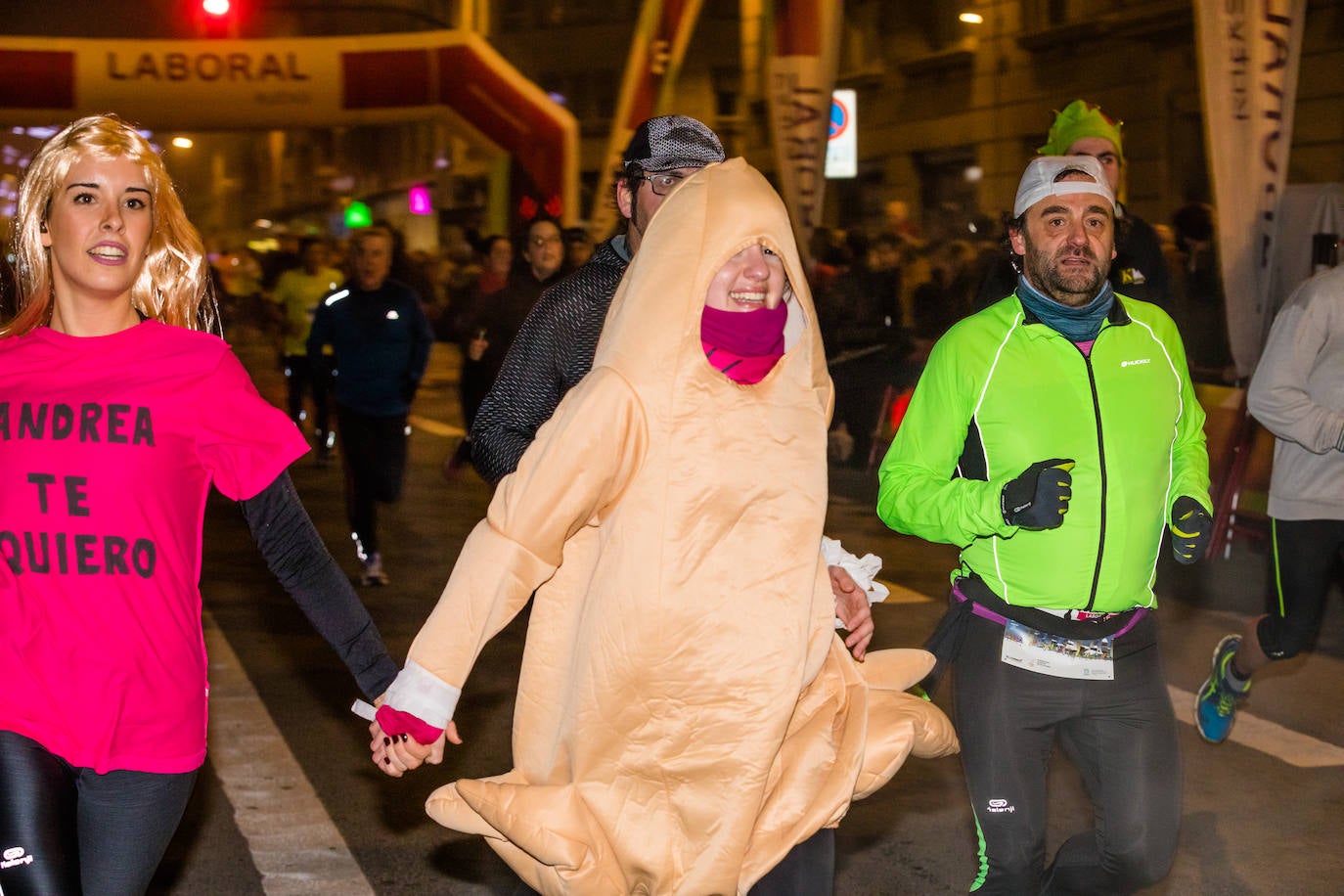 Fotos: Las fotos de la San Silvestre de Vitoria