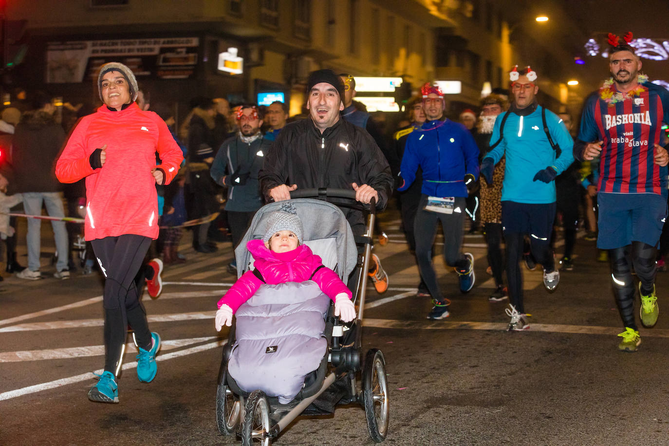 Fotos: Las fotos de la San Silvestre de Vitoria