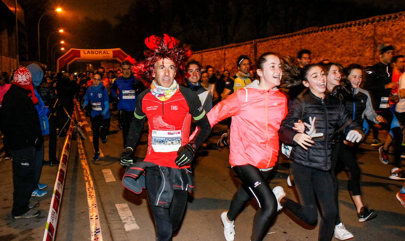 Fotos: Las fotos de la San Silvestre de Vitoria