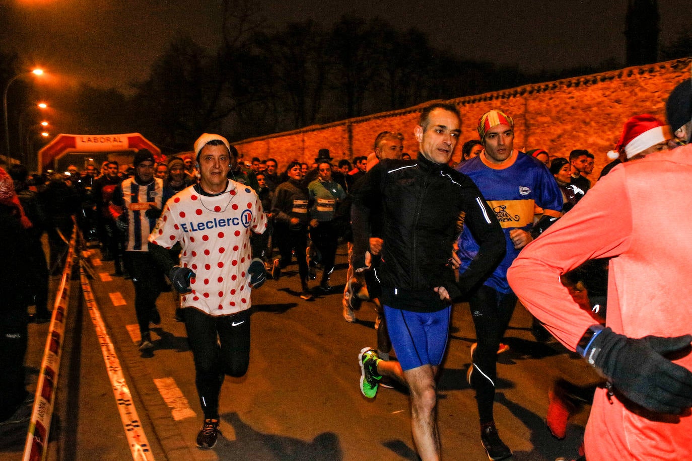 Fotos: Las fotos de la San Silvestre de Vitoria