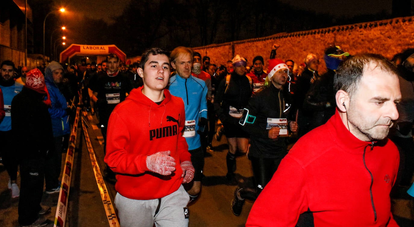 Fotos: Las fotos de la San Silvestre de Vitoria