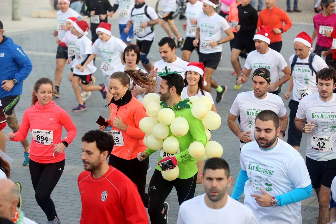 Fotos: Bilbao se llena de &#039;runners&#039; por la San Silvestre de Rekalde