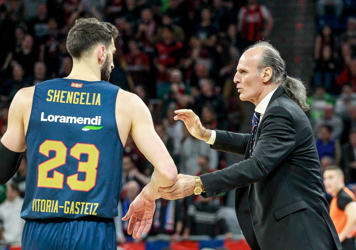 Fotos: Las mejores imágenes del Baskonia - Barcelona de Euroliga 2019