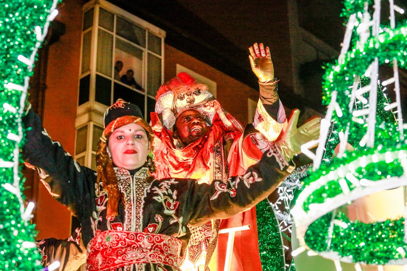 Fotos: La cabalgata de los Reyes en Vitoria, en imágenes