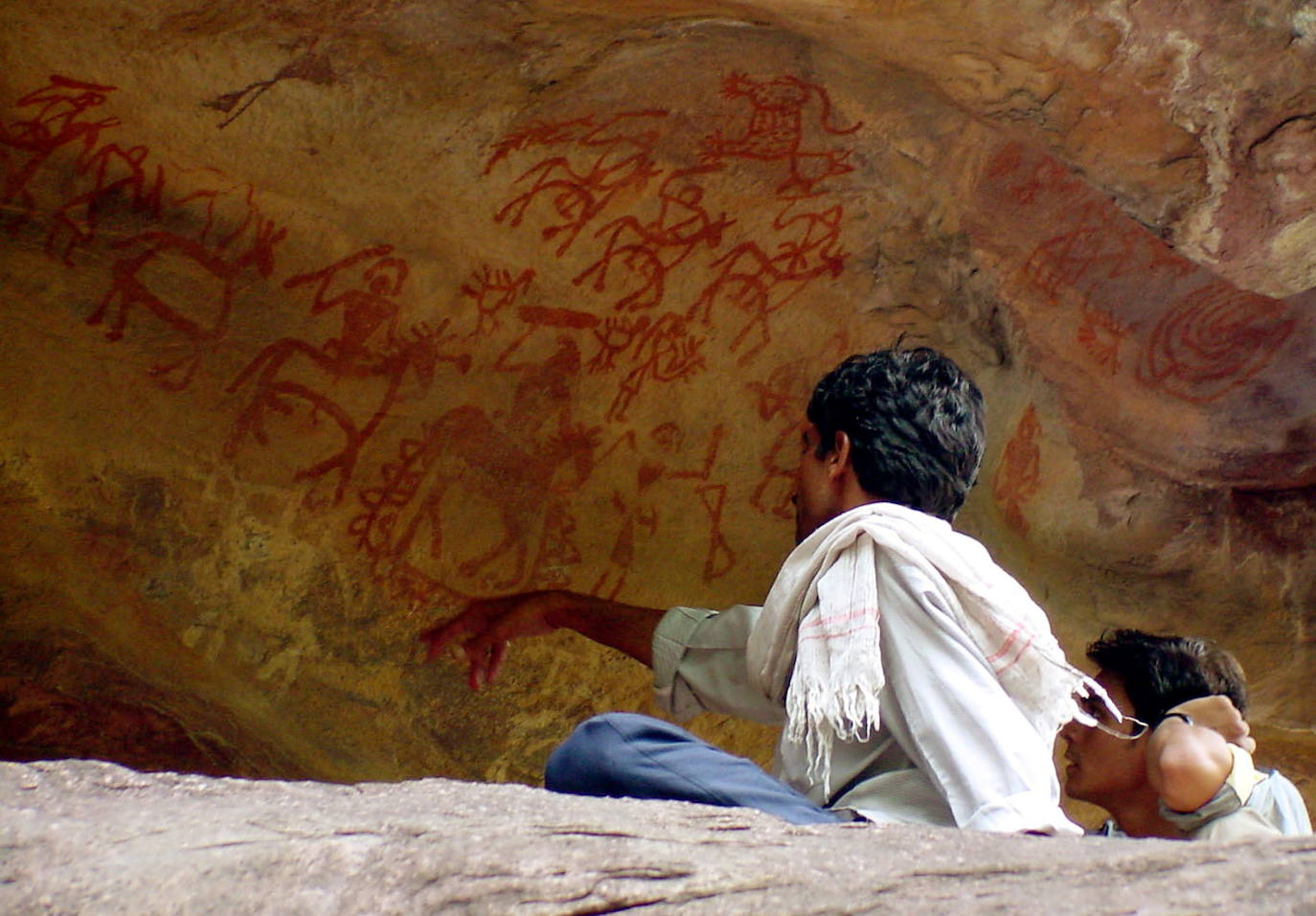 Los abrigos rupestres de Bhimbetka, también ubicados en la región india de madya Pradesh y declarados Patrimonio de la Humanidad, son también un imán para los turistas.