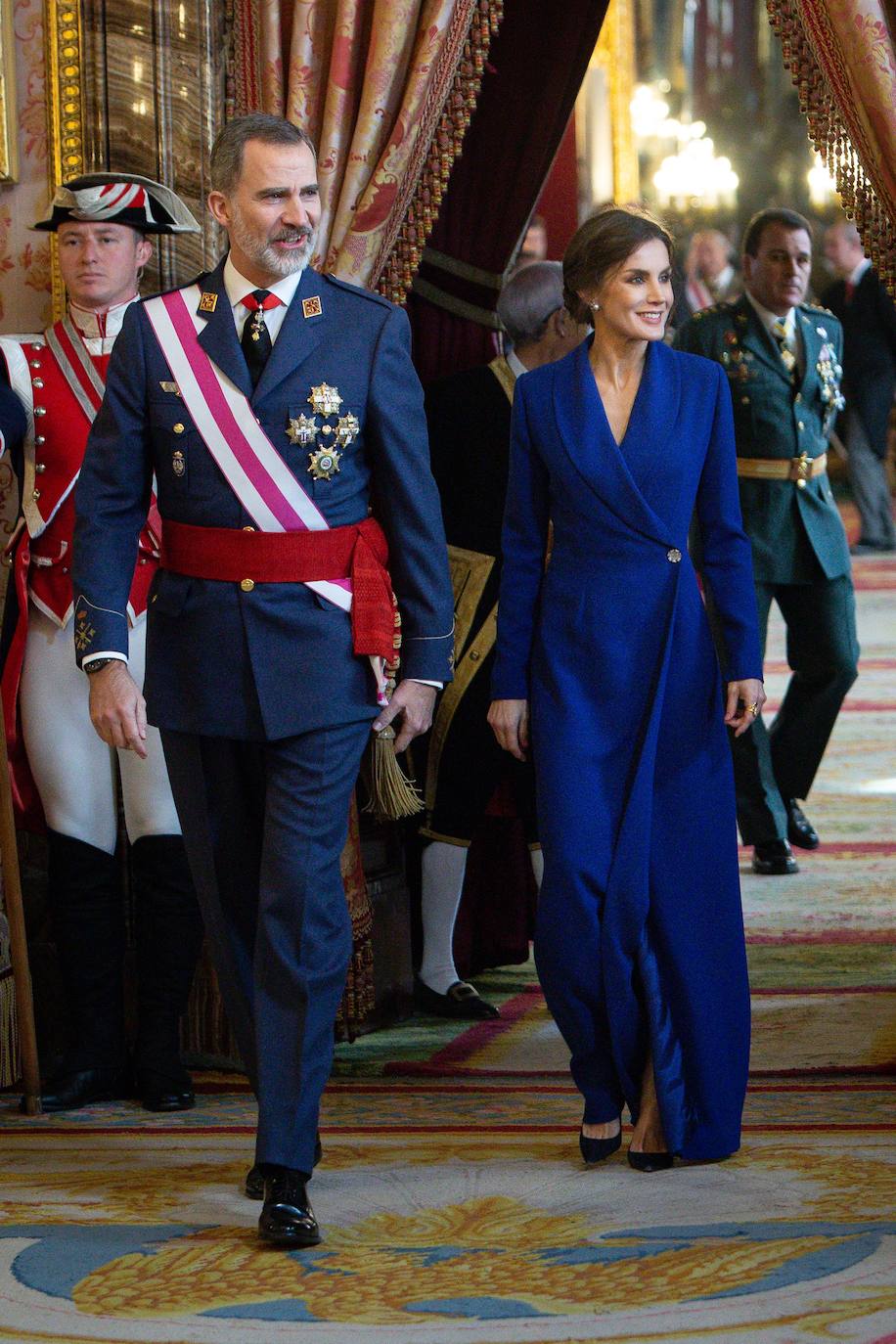 Fotos: El recogido &#039;messy&#039; de Letizia planea ser el peinado de invitada clave de 2020