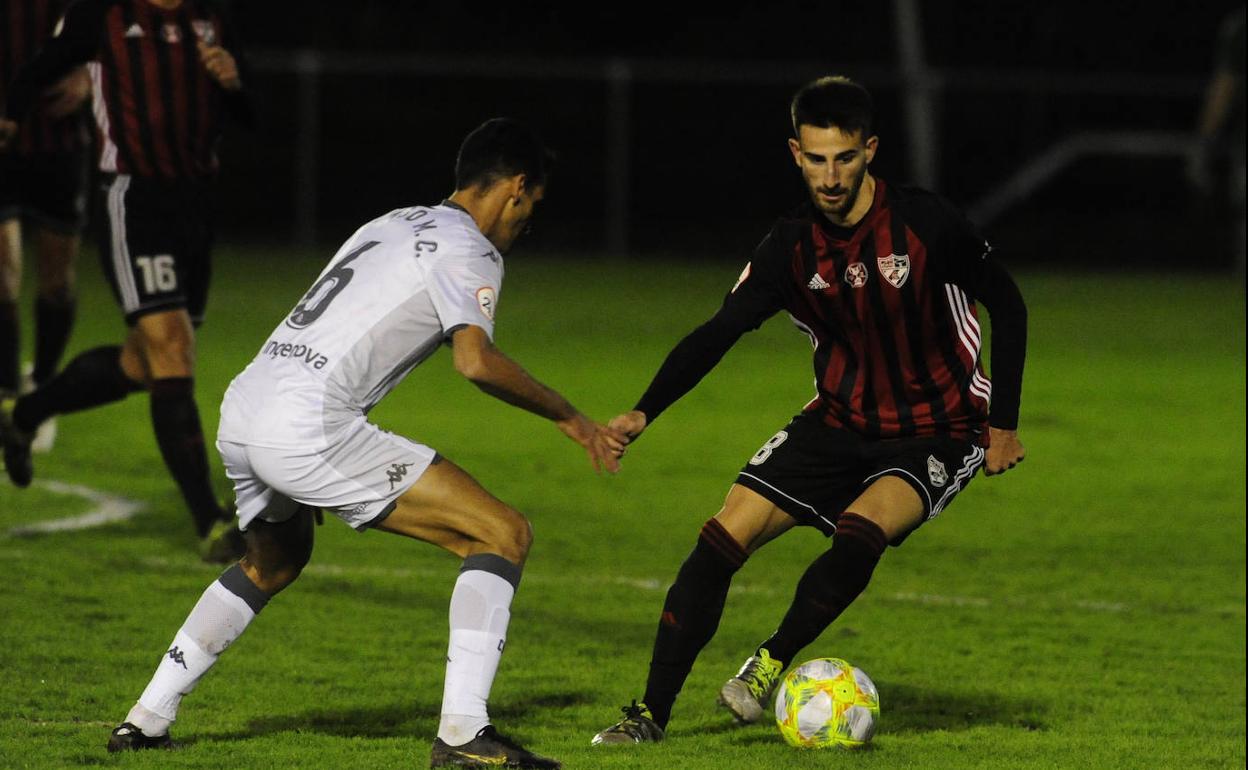 El Arenas quiere iniciar la segunda vuelta con una victoria ante el Salmantino de Larrazabal