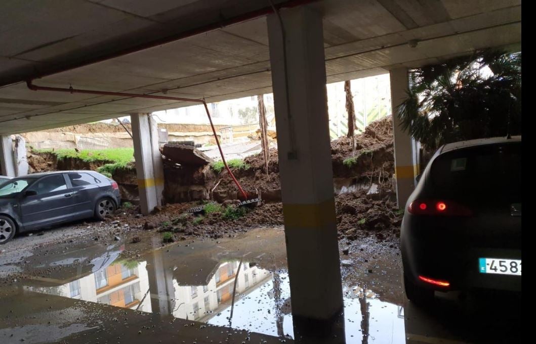 Fotos: Las imágenes del hundimiento de un parking subterráneo en Santander