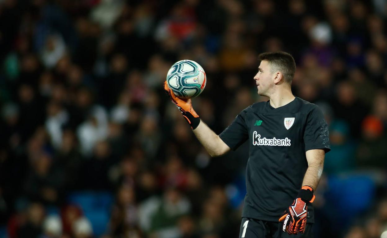 Unai Simón sigue de baja y se perderá el partido de Copa en Elche